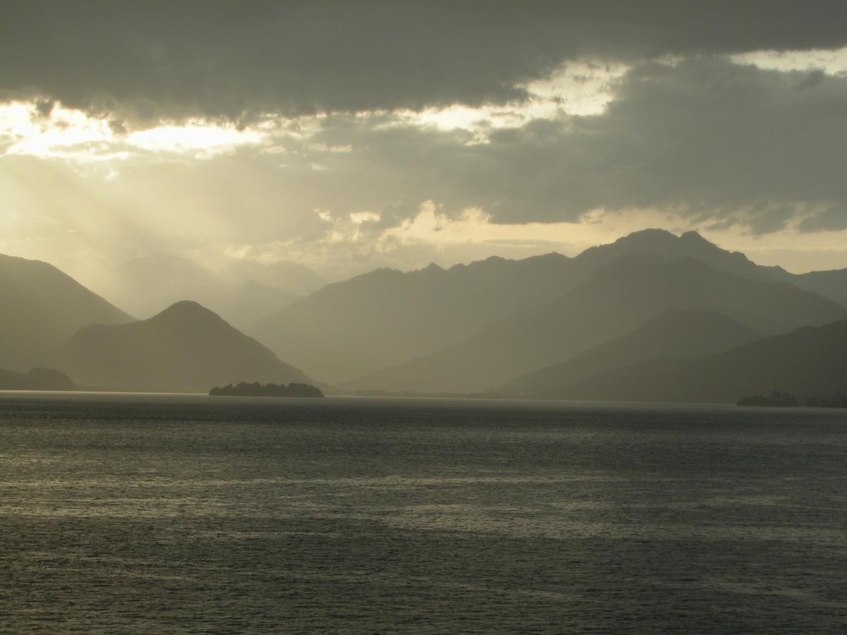 Reno Di Leggiuno Villa Maria Lago Maggiore מראה חיצוני תמונה
